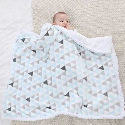 Couverture bébé bleu au chaud