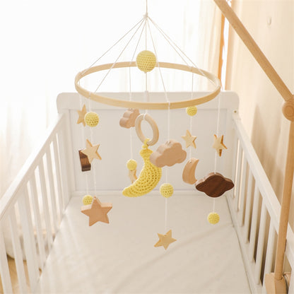 mobile bébé pour lit banane lit