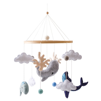 mobile bébé rêve aquatique famille baleine seul