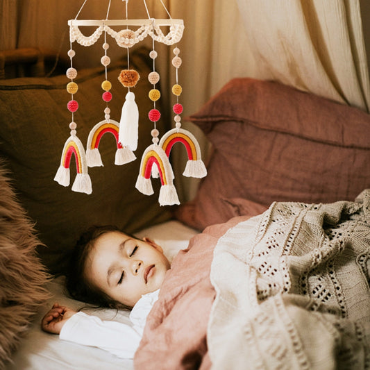 mobile pour bébé macramé rouge