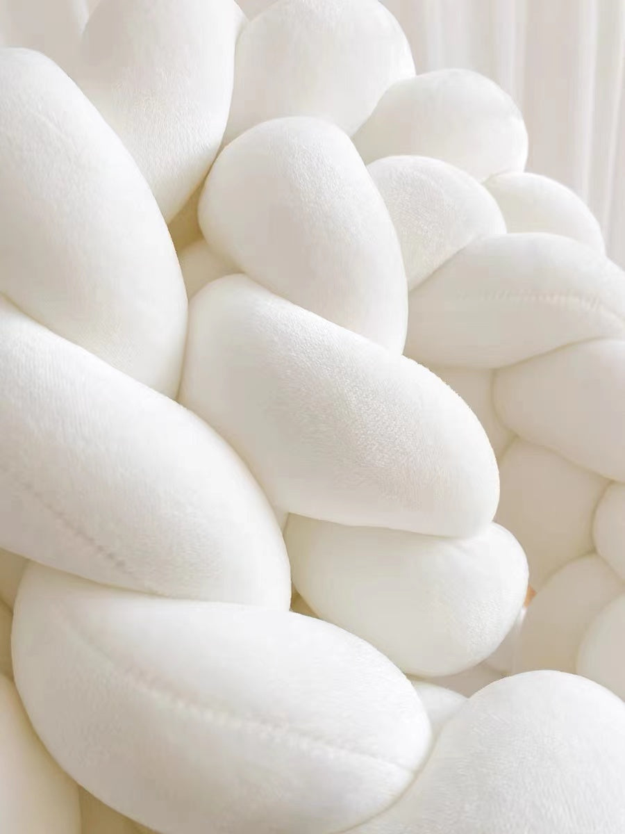 tresse de lit bébé blanc quatre brins gros plan